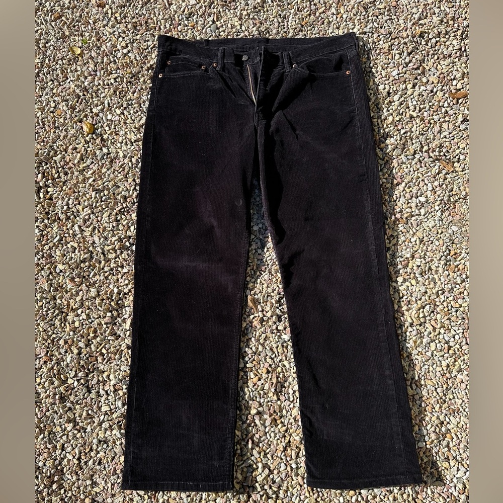 Levi Strauss 514 "straight-fit" corduroy pants - size 36 x 34